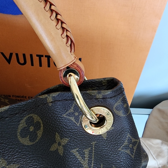 Louis Vuitton Artsey MM - Picture 16 of 17